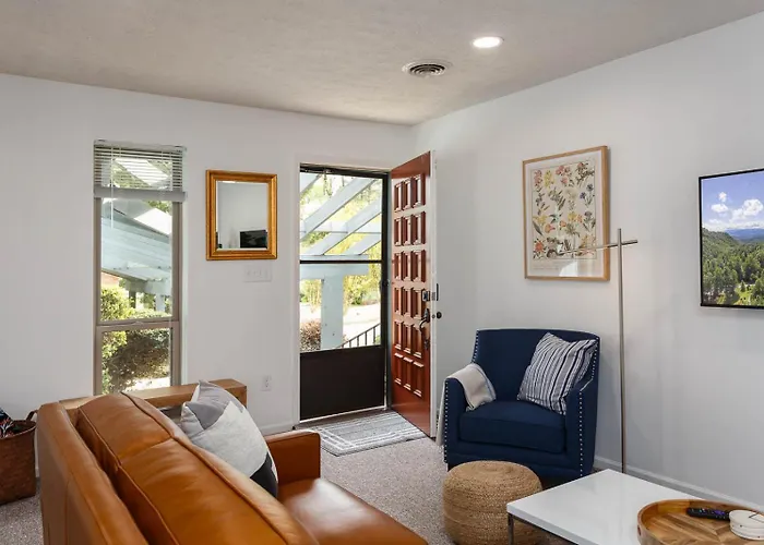 Hendo Hideaway Unit B 2Bed,1 Bath